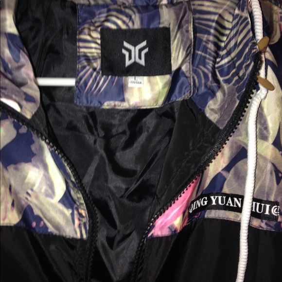 Boys jacket - Picture 3 of 5